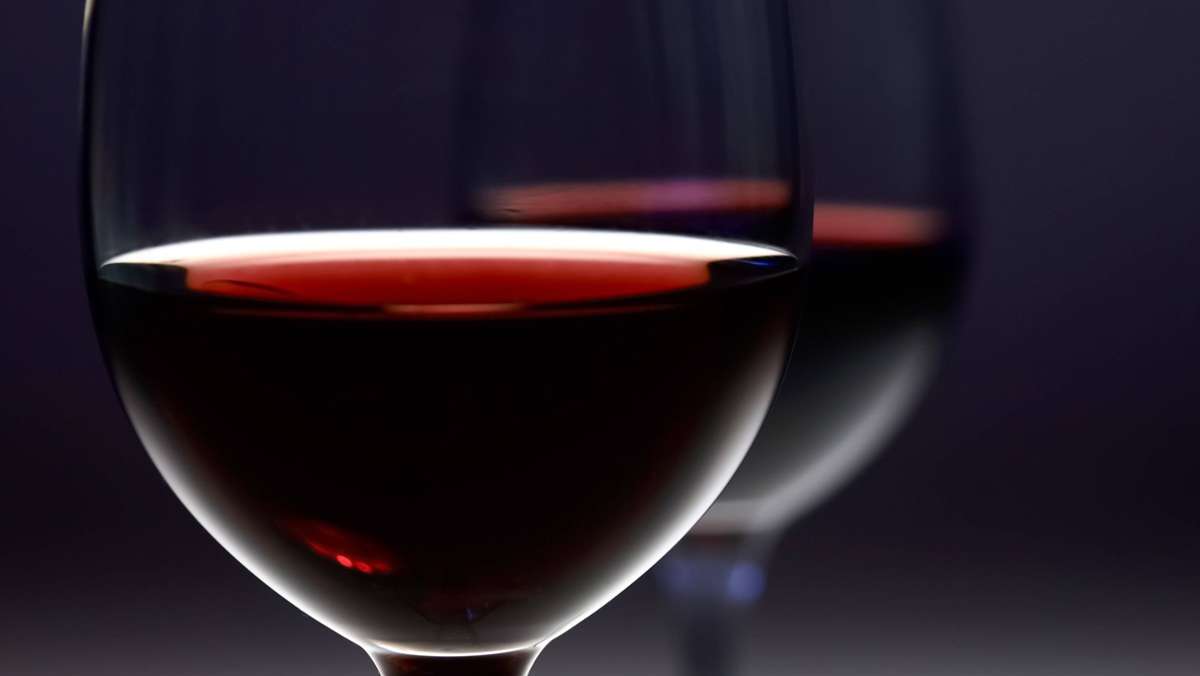 Frankreich: Wein für 31 Millionen Euro  versteigert