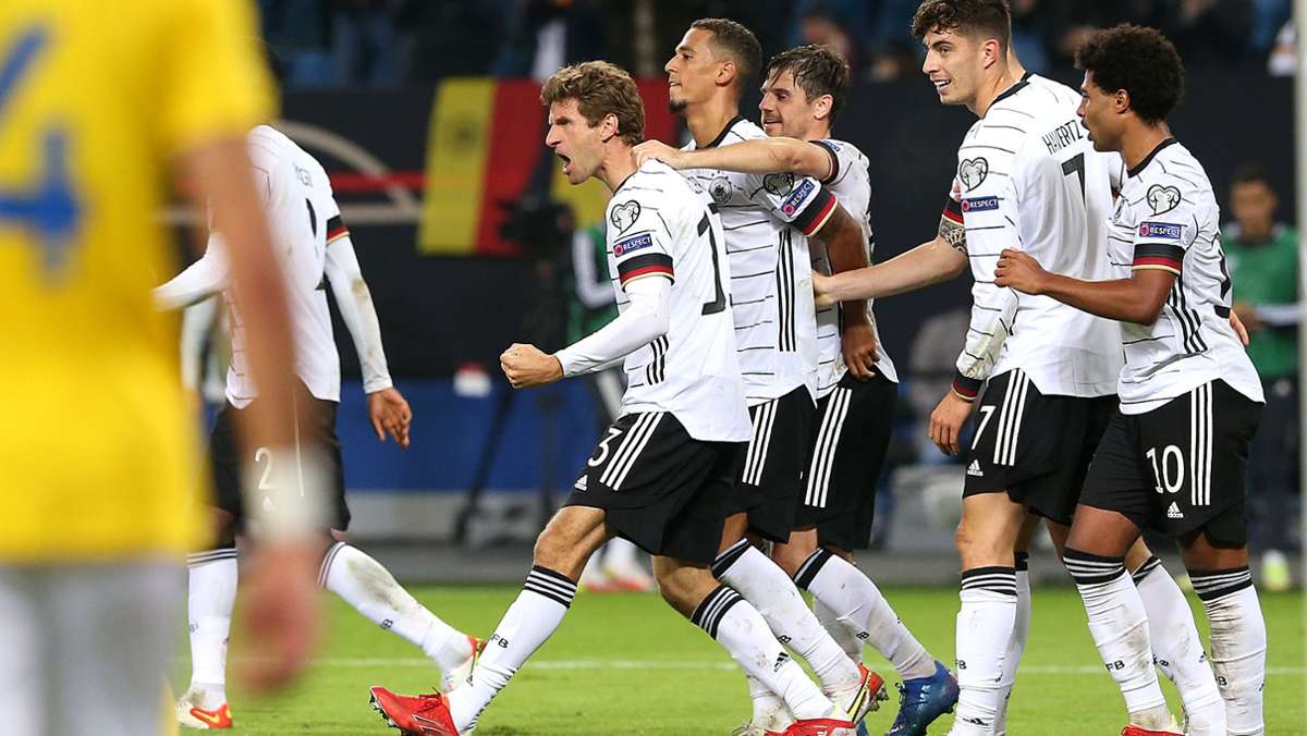  Mit Mühe hat die deutsche Fußball-Nationalmannschaft das Team aus Rumänien bezwungen. Wir bewerten die Leistung der deutschen Nationalspieler. 
