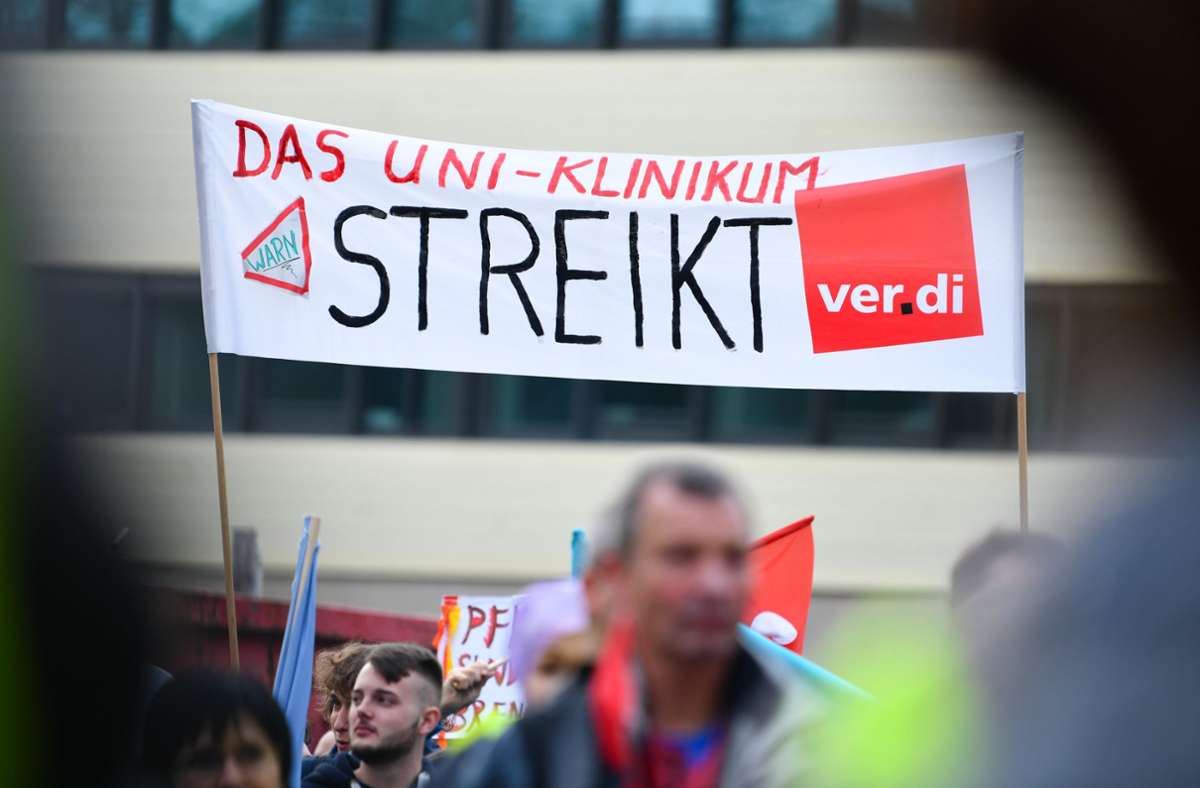 Das Argument von Verdi im Streik der Uni-Kliniken: Anders sorgten die Arbeitgeber nicht für Verbesserungen. Foto: dpa/Uwe Anspach