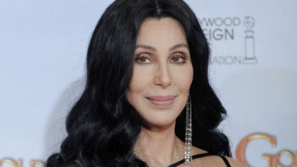 Hippie und Rockerin: Cher - Die alterslose Pop-Diva wird 65