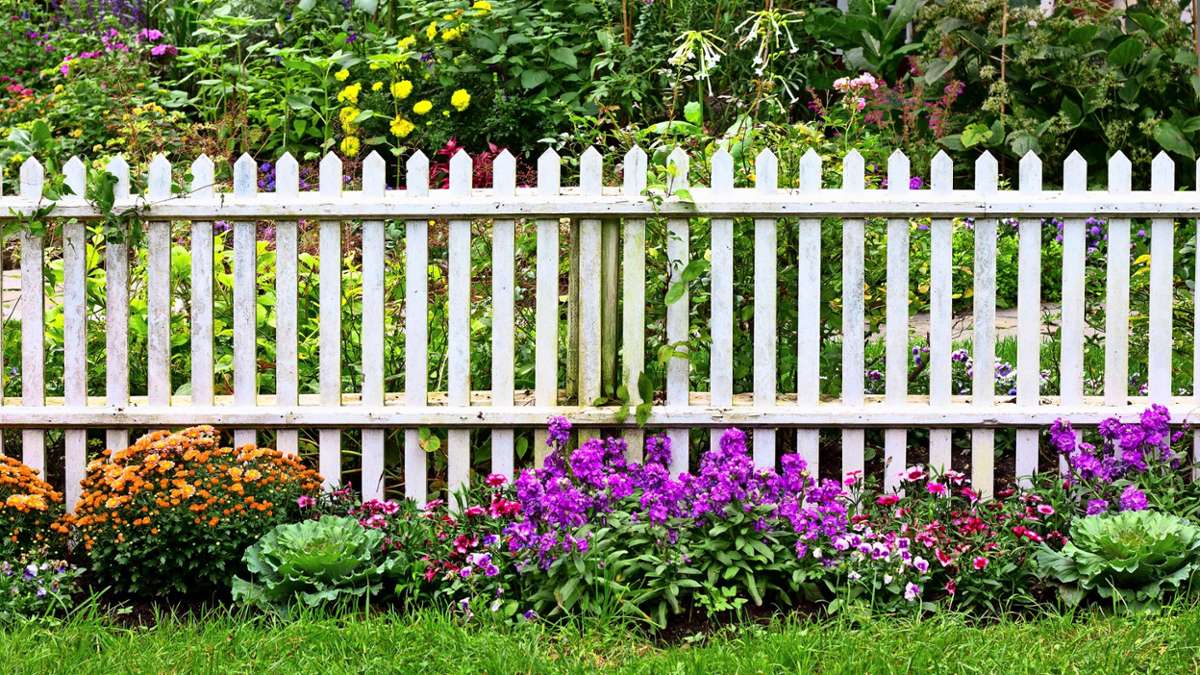 Gartenzäune, Mauern und Co.: Welcher Zaun zu welchem Garten passt