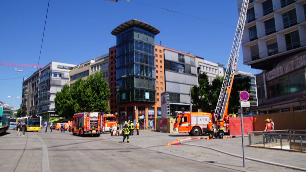 Brand in Stuttgart-Mitte: Polizei sperrt Teile der  Königstraße