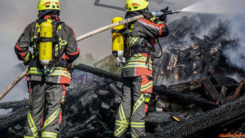 Feuer in Althütte-Lutzenberg: Carport brennt komplett aus