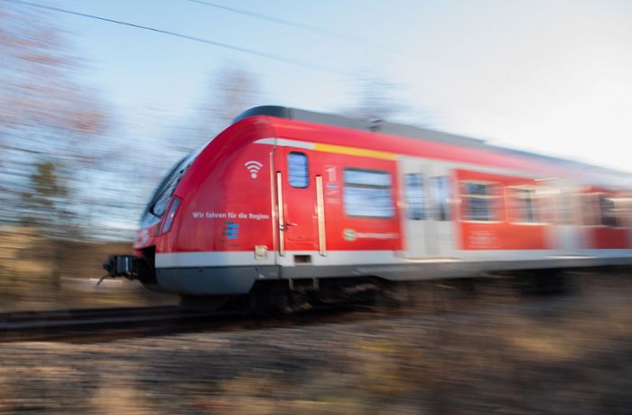 S-Bahn kollidiert mit Reh – Strecke vorübergehend gesperrt
