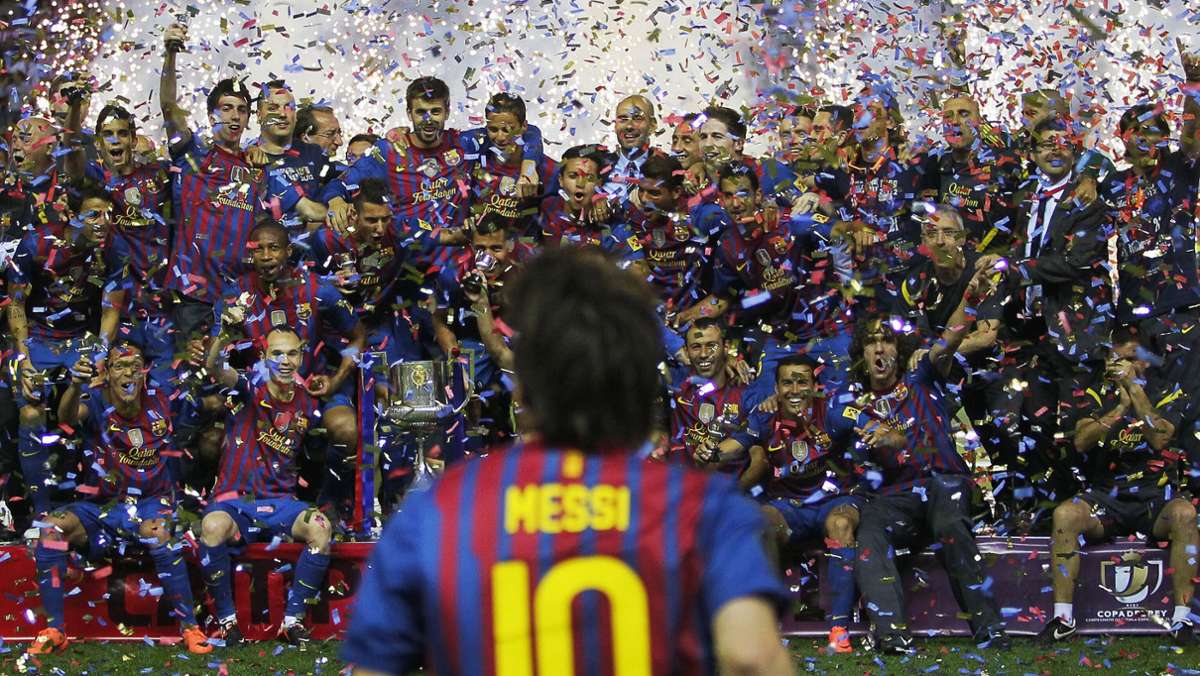  Sie gehen künftig tatsächlich getrennte Wege. Lionel Messi und der FC Barcelona können sich nicht auf einen neuen Vertrag einigen. Twitter explodiert angesichts der Meldung. 