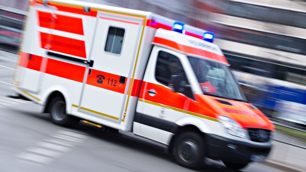 Esslingen: Junge Frau  bei Unfall schwer verletzt