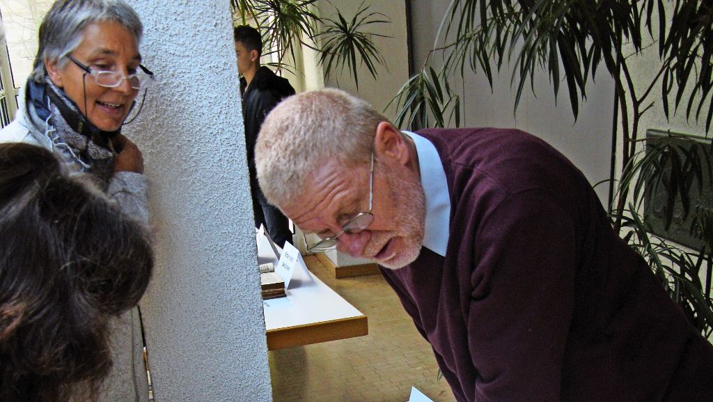 Möhringen: Maler machen Bibeln zum Kunstgenuss