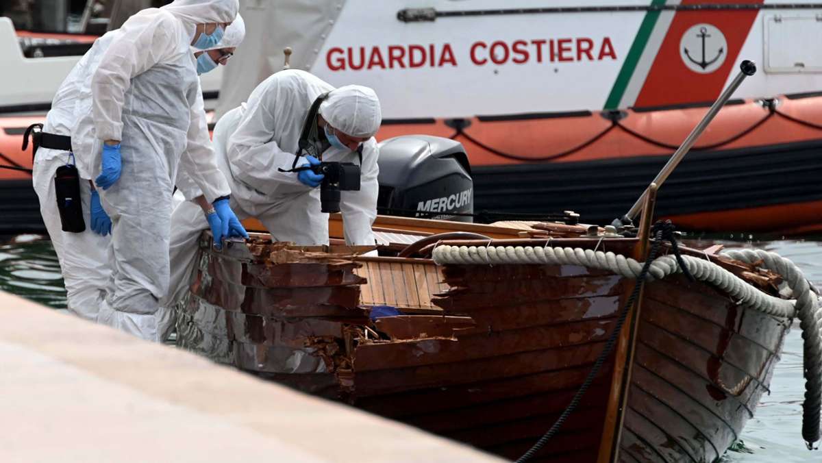  Vor viereinhalb Monaten rammt ein Sportboot auf den Gardasee einen kleinen Kahn. Ein italienisches Paar stirb – nun erhalten die Hinterbliebenen eine Entschädigung. 