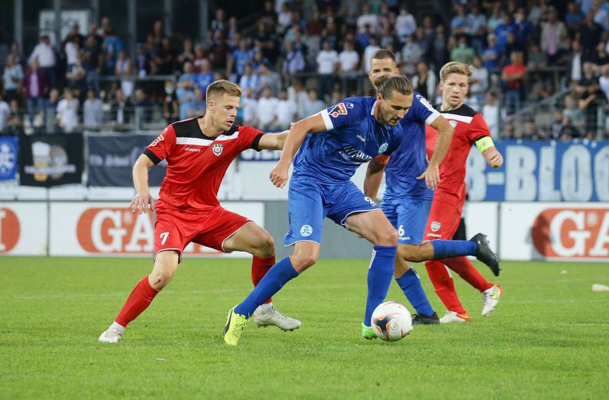 Eindrücke des Oberliga-Krachers Stuttgarter Kickers gegen SSV Reutlingen.