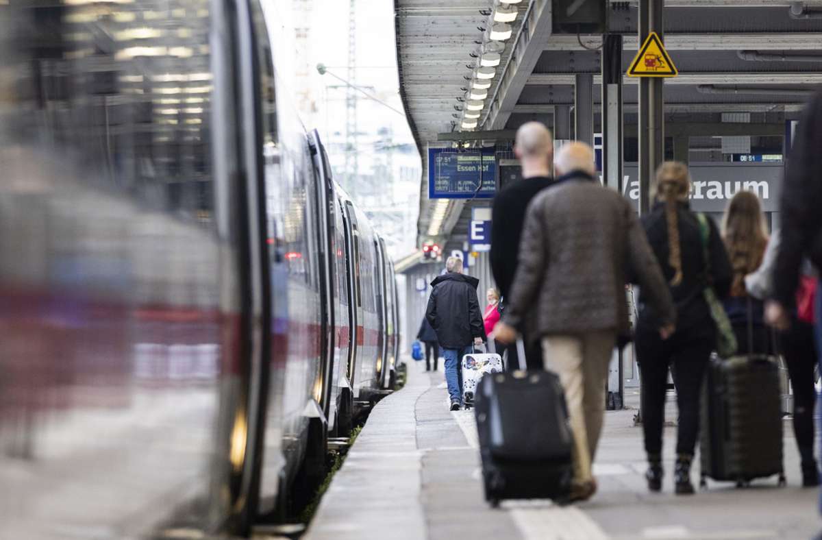 Der Stuttgarter Hauptbahnhof soll auch in Zukunft  ein viel besuchter Ort sein. Foto: dpa/Tom Weller