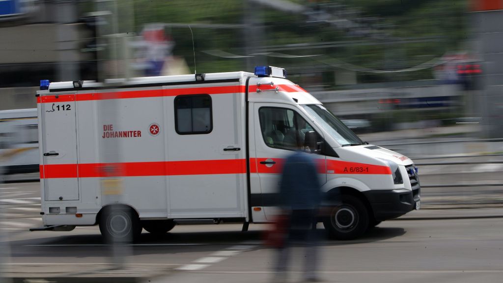 Esslingen: Sohn  randaliert im Streifenwagen