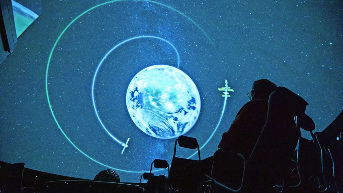  Auf seinen Schultern ruht die moderne Raumfahrt: Anlässlich des 450. Geburtstages des schwäbischen Astronomen Johannes Kepler zeigt das Planetarium eine besondere Show. 