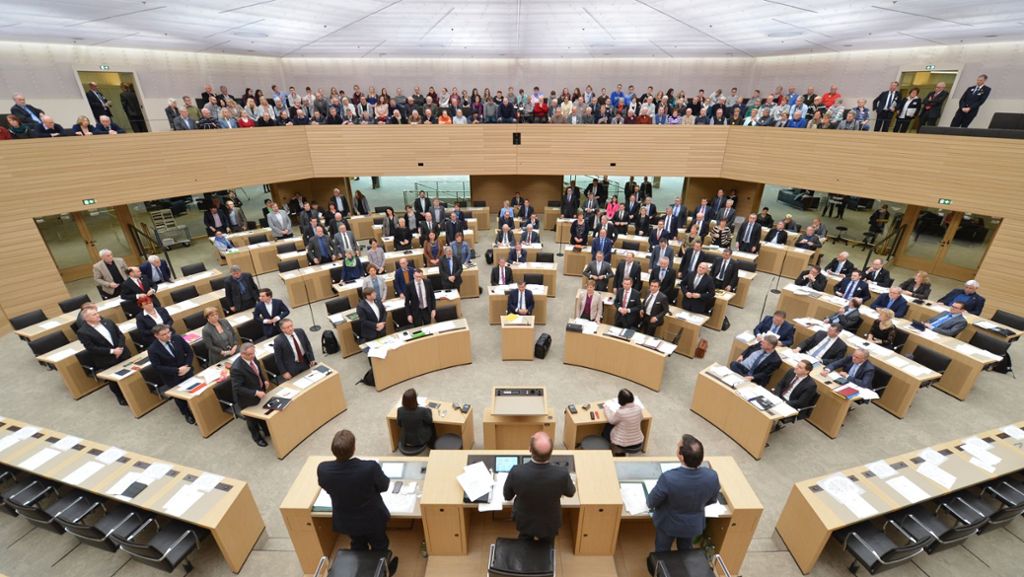 Pensionsbeschluss des Landtags: Fraktionen stoppen Beschluss für neue Altersversorgung