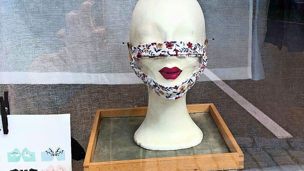 Masken für Gehörlose: Ein Sichtfenster gibt den Blick auf den Mund frei