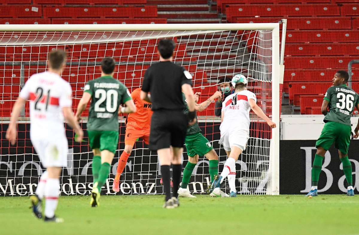 Doch der VfB schlägt zurück: Sasa Kalajdzic trifft in der 74. Minute – natürlich per Kopf.