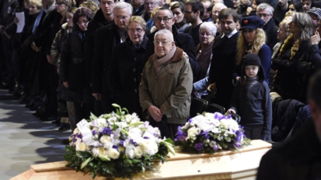 Charlie Hebdo-Chef beigesetzt: Bewegende Trauerfeier für Stéphane Charbonnier