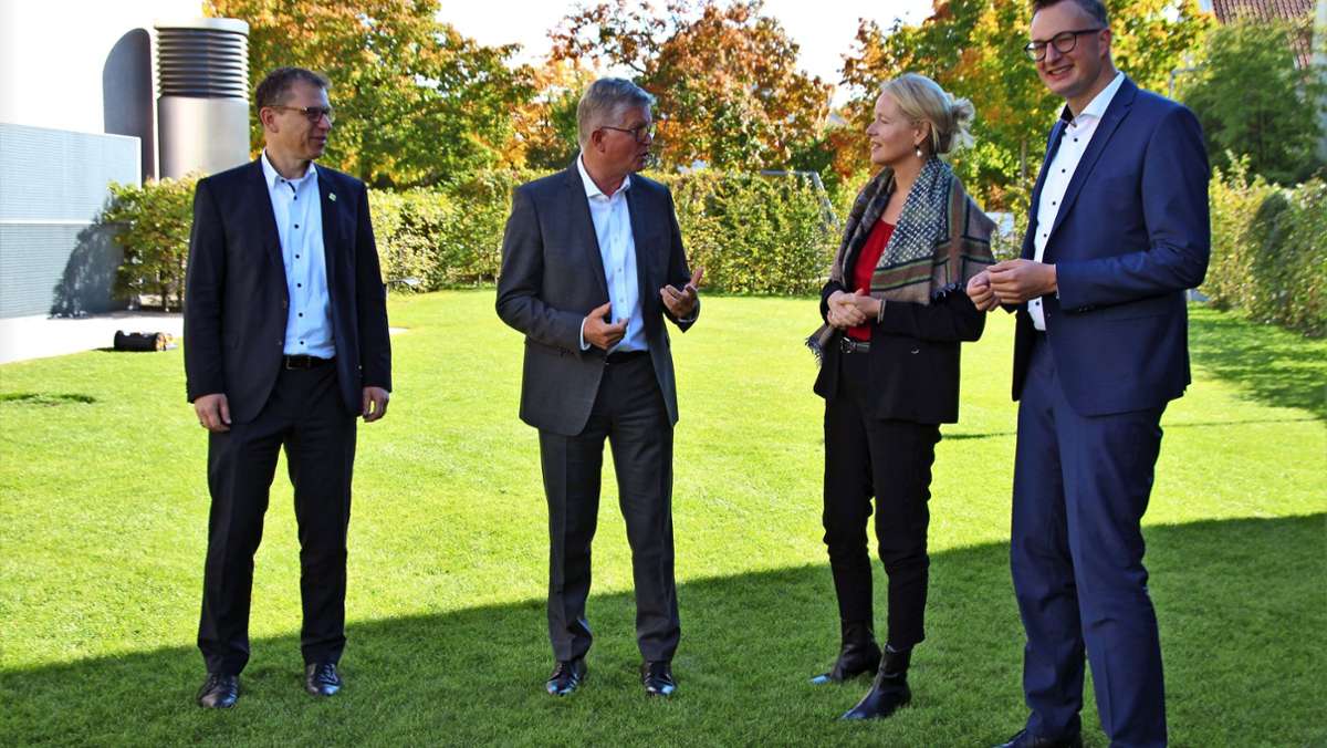  Das Ziel des Landes Baden-Württemberg, bis 2040 klimaneutral zu werden, ist ambitioniert. Wie es zu erreichen ist, war Thema eines Besuchs der Umweltministerin in Wendlingen. 