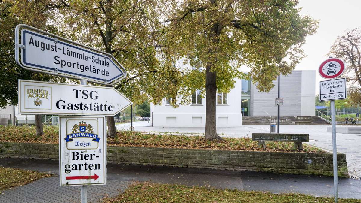  Auf dem Namen August Lämmle lastet eine Hypothek aus der NS-Zeit. Die gleichnamige Schule in Oßweil muss deshalb umbenannt werden, meint unser Autor Martin Tschepe. 