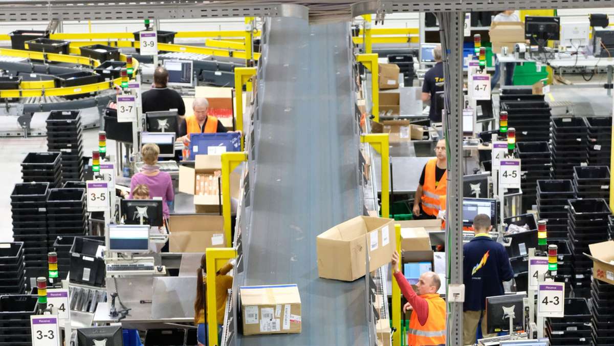Amazon & Co.: Verbraucher treiben das Geschäft der Internetriesen an