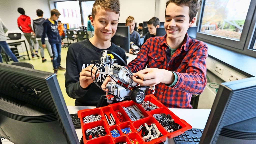 Informatikunterricht an Realschule Korntal-Münchingen: Große Pläne mit dem Roboter Capital