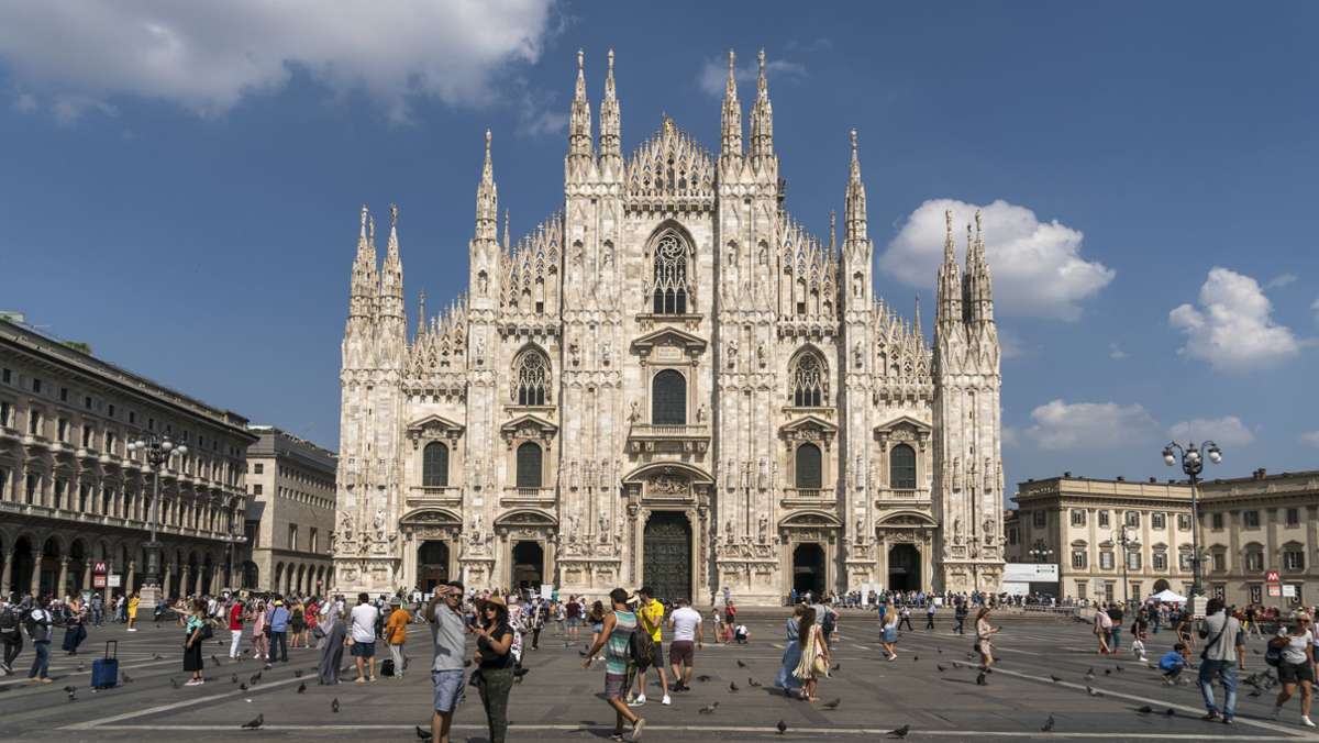 Waghalsige Aktion in Italien: Männer klettern auf Spitze von Mailänder Dom