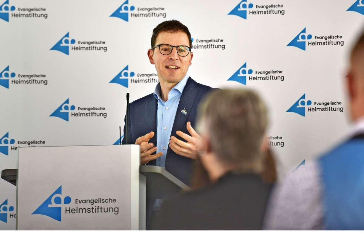 NABU-Landesvorsitzender Johannes Enssle bei der Abschlusspräsentation des Projekts in Stuttgart. Foto: LICHTGUT/Max Kovalenko