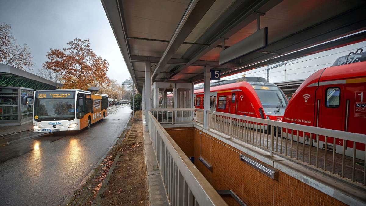Bahnsperrung bei Waiblingen: Rathauschefs fordern Mitspracherecht bei Ersatzverkehr