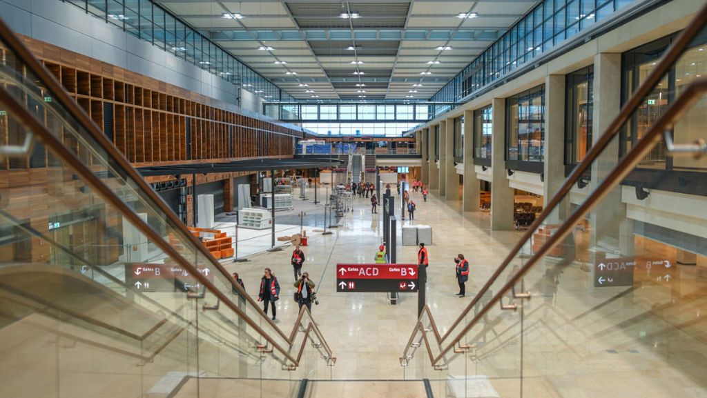 Flughafen in Berlin: Baubehörde bestätigt: BER-Eröffnung steht nichts mehr im Wege