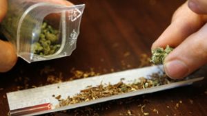 Polizei entdeckt fünf Kilo Marihuana – Ermittlungen gegen vier Männer