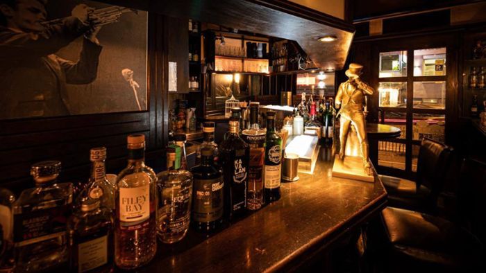 Gastro in Stuttgart: Schwarz-Weiß-Bar für wichtigen Whisky-Preis nominiert