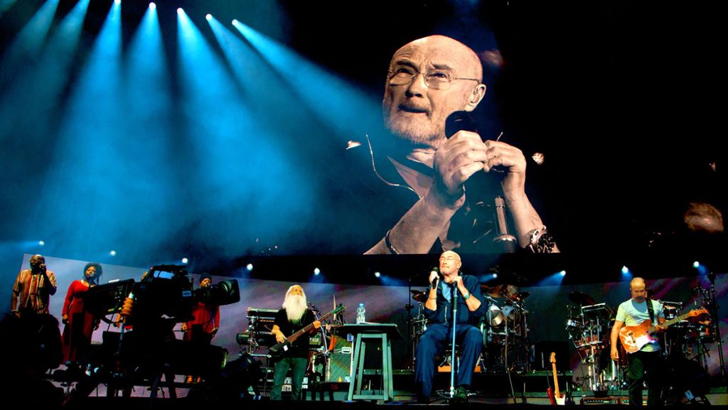  Der britische Rockmusiker Phil Collins hat in der Stuttgarter Mercedes-Benz-Arena vor 40 000 begeisterten Zuschauern seine Klassiker gesungen. 
