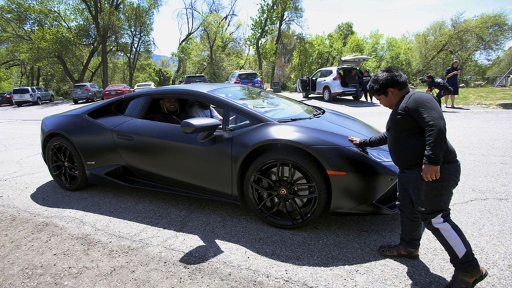 USA: Fünfjähriger macht Auto-Spritztour: Lamborghini kaufen für drei Dollar