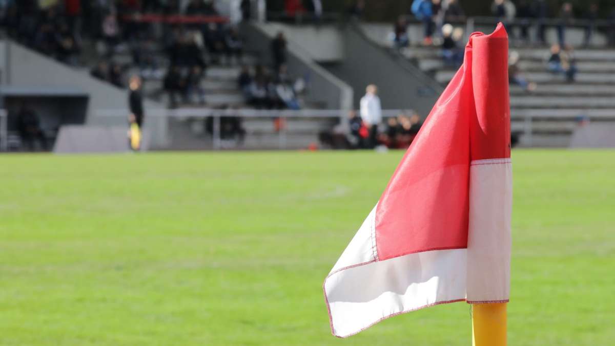 Fußball: SV Fellbach: Das Fellbacher Team auf Reisen, einer in Quarantäne