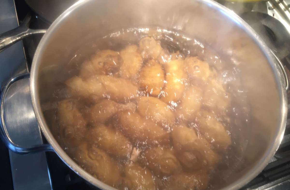 Erst einmal die Kartoffeln kochen . . .