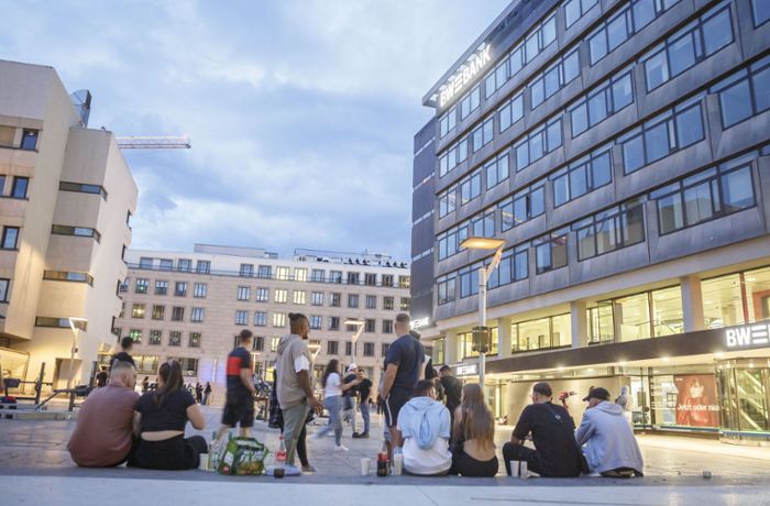 Stuttgarts  Kleiner Schlossplatz wird zum „Genussplätzle“