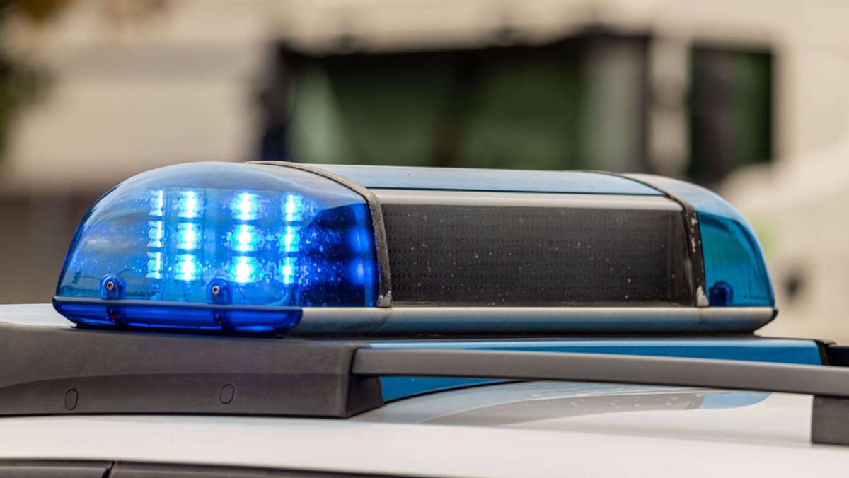 Stuttgart-Bad Cannstatt: Fußgängerin bei Stadtbahnunfall schwer verletzt