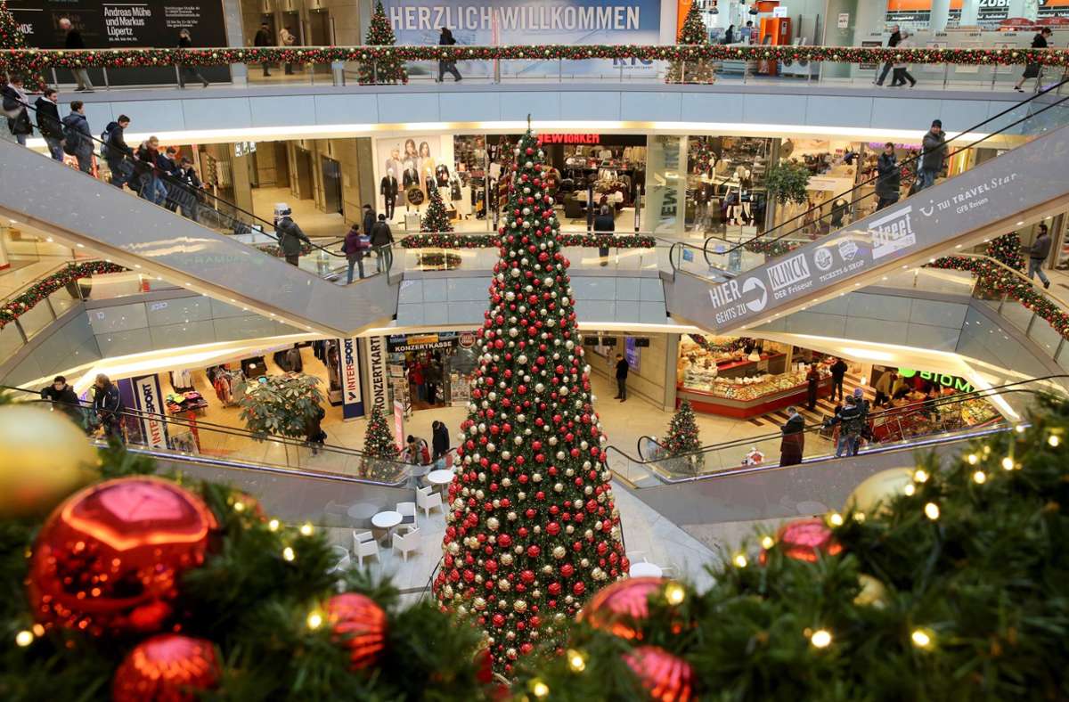 Gerade das Weihnachtsgeschäft sei für den Einzelhandel die wichtigste Phase des Jahres. Durch 2G seien Umsatzeinbußen zu erwarten, klagt der Einzelhandelsverband. Foto: dpa/Bernd Wüstneck