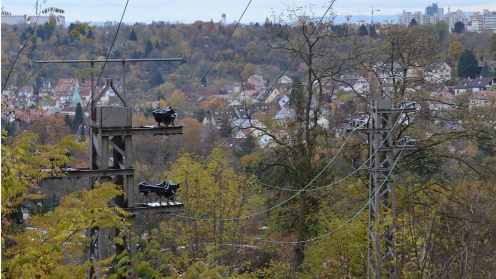 Baustelle in Stuttgart-Dachswald: Die Stromleitung kommt unter die Erde