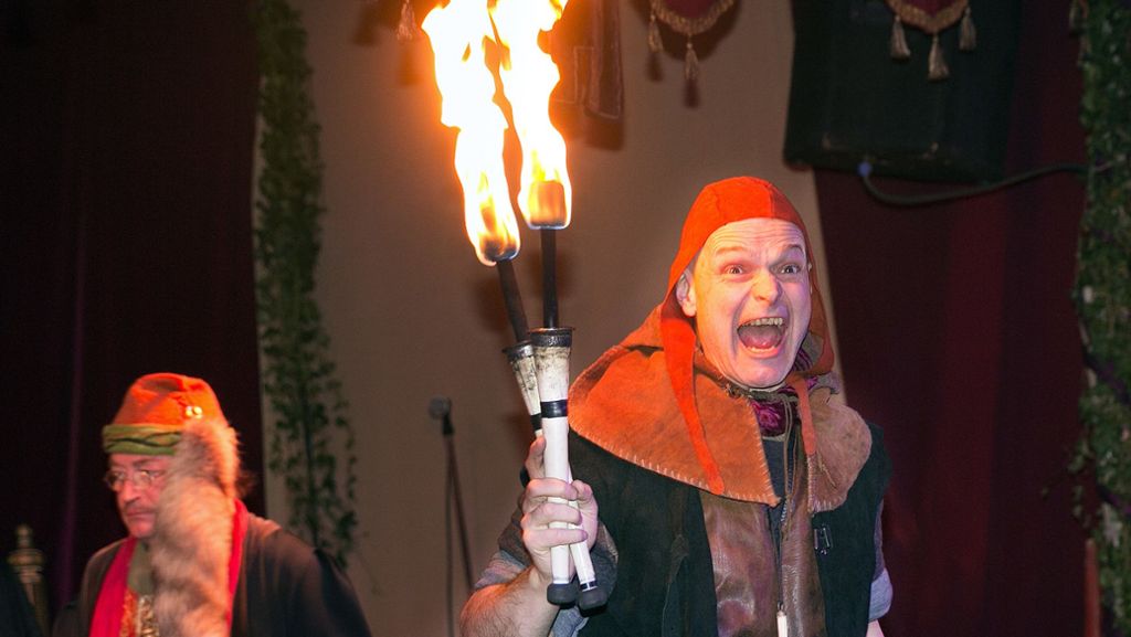 Kulturprogramm auf Esslingens Mittelaltermarkt: Feuertänze und nomadische Märchen