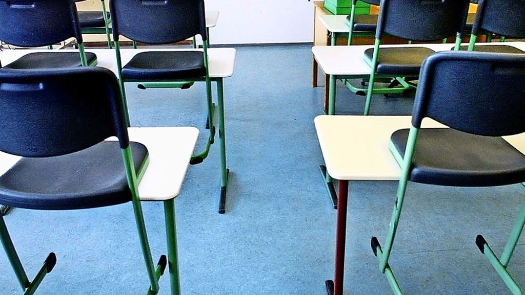 Giftiger Weichmacher in der Zollberg-Realschule: PCB:  Schüler müssen in Container ziehen