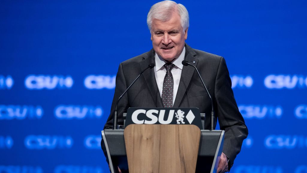 CSU-Parteitag in München: Warum die Kanzlerin Seehofer dankbar sein muss