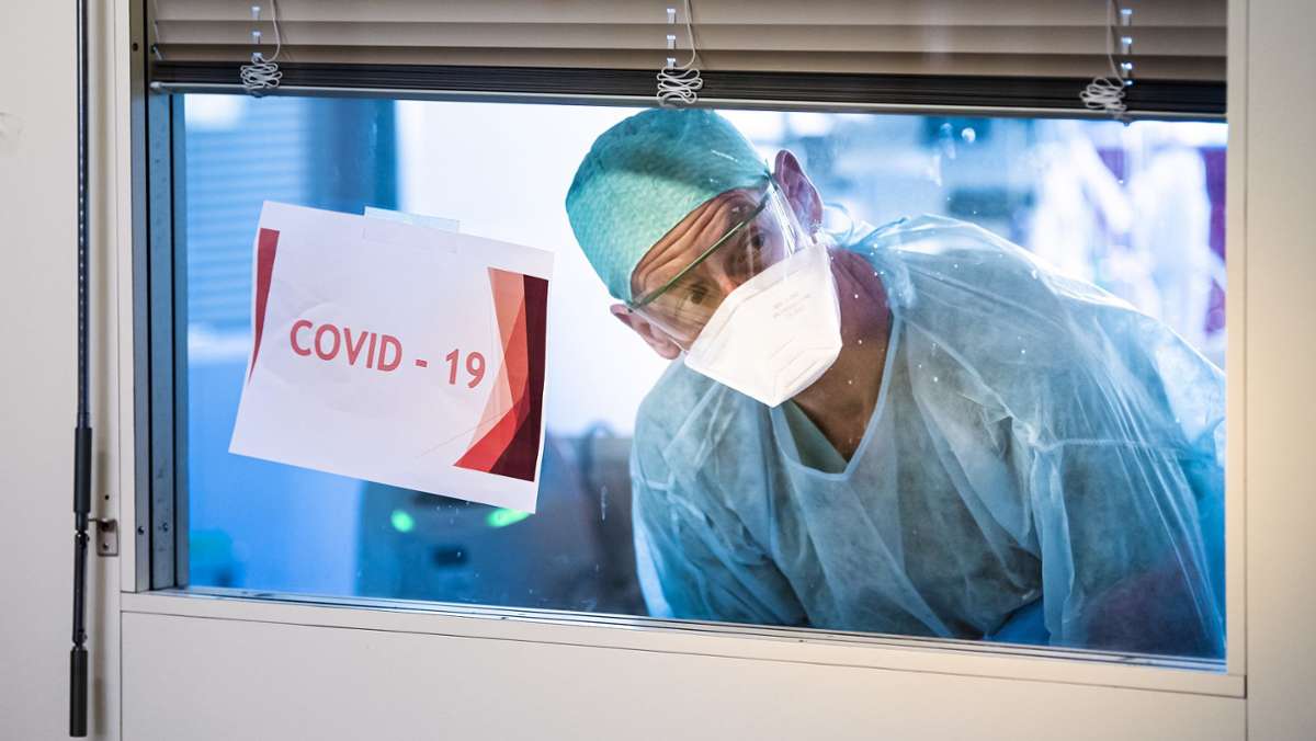 Corona belastet Krankenhäuser: Kliniken rüsten ihre Intensivbetten auf