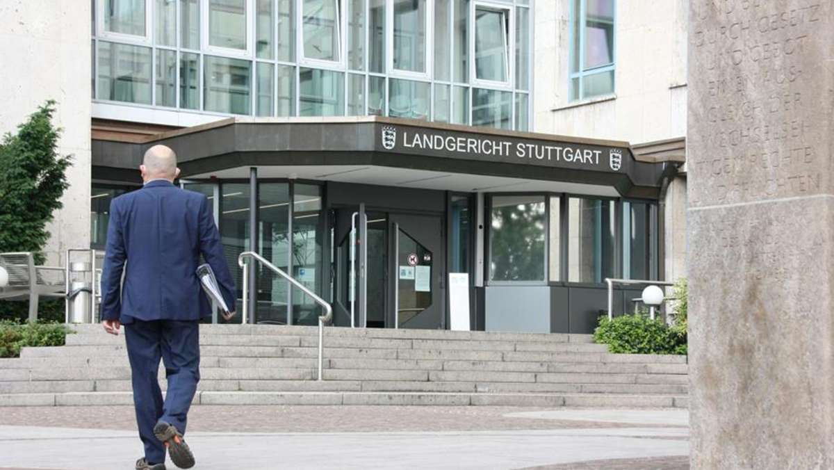  Nach einem höchstrichterlichen Urteil forderten Kunden Gebühren von der Volksbank Welzheim zurück – und wurden gekündigt. Der Fall wird jetzt in Stuttgart verhandelt. 