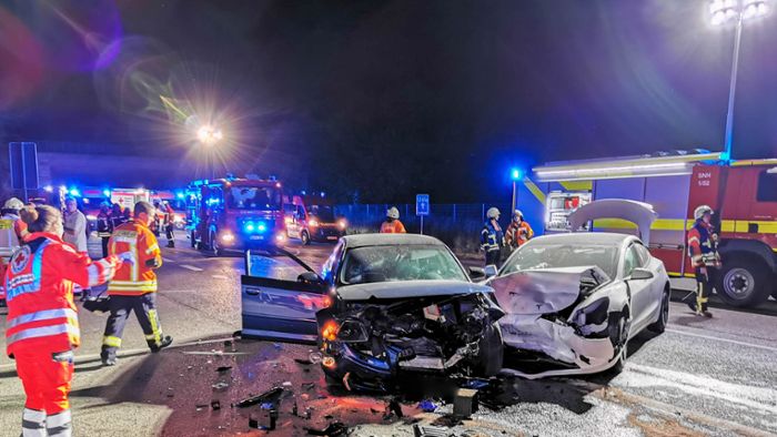 Unfall in Sinsheim: Mehrere Schwerverletzte – Fahrer mutmaßlich unter Drogen