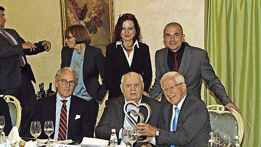 Ehrung in Moskau: Ein Leonberger Friedenspreis für  Gorbatschow