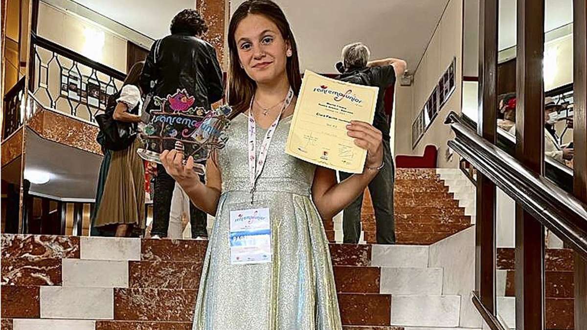  Die elf Jahre alte Stuttgarterin Clara Pacino war die erste Teilnehmerin aus Deutschland bei den „World Finals“ Sanremo Junior. Sie belegte prompt den vierten Platz. Das Gesangstalent kommt Schritt für Schritt voran. 