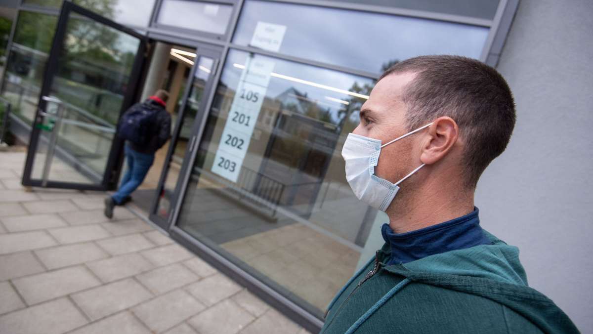 An Schulen in Baden-Württemberg: Land verteilt rund 23,7 Millionen Masken an Lehrer