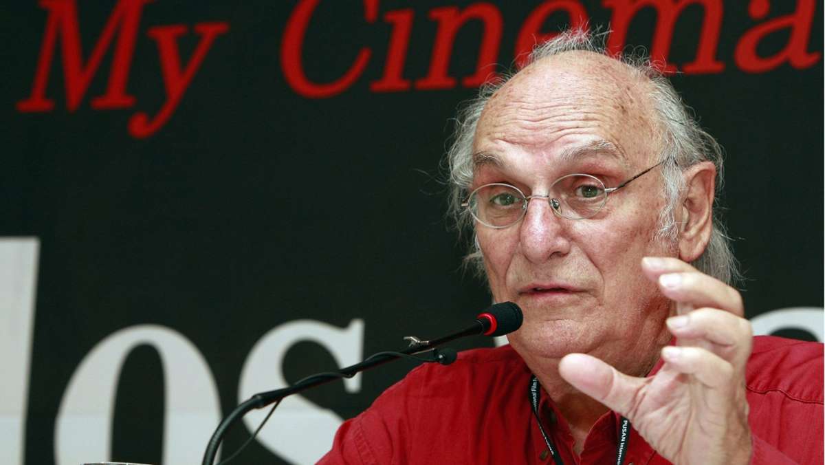  Mehr als 50 Filme hat er bisher gedreht, mit „Carmen“ erlangte er 1983 Weltruhm. Auch im hohen Alter wird Carlos Saura nicht müde. Der spanische Regisseur hat noch mehrere Projekte in der Schublade, davon ein ganz großes. 