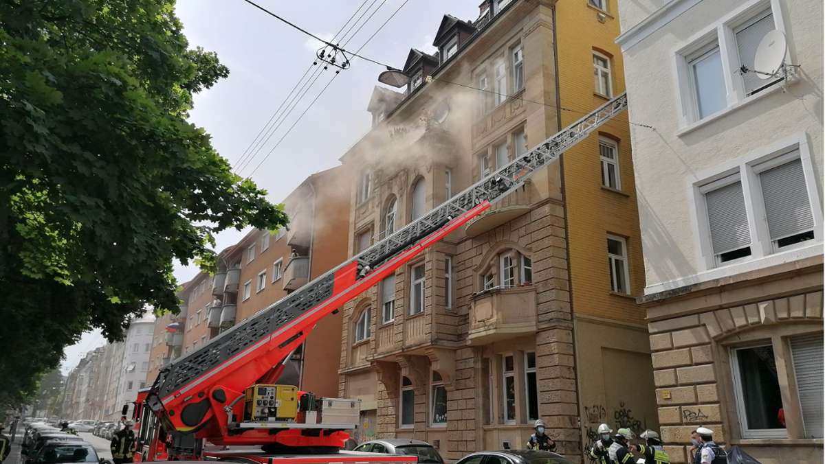 Einsatz in Stuttgart-West: Wohnungsbrand ruft Feuerwehr und Rettungskräfte auf den Plan