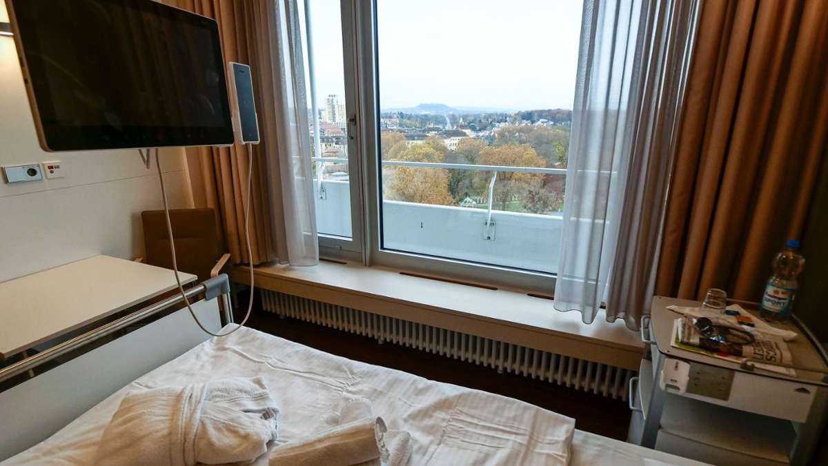 Stuttgart und Region: Was Kliniken gut verdienenden   Patienten im VIP-Zimmer bieten